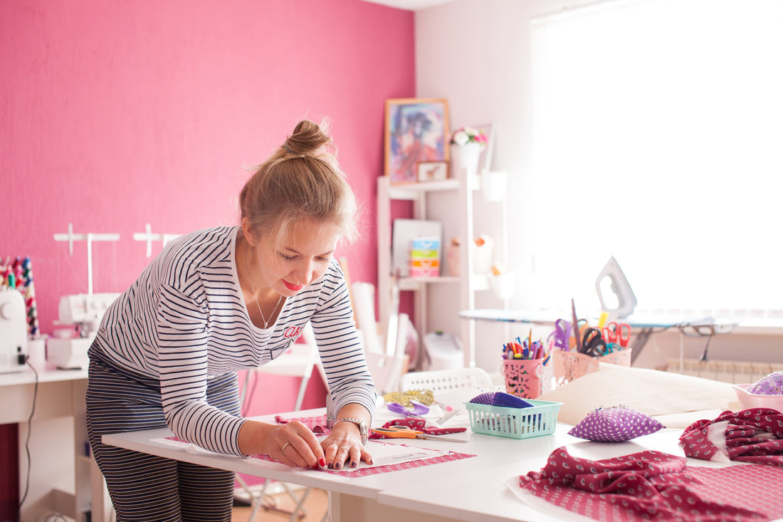 Learn To Sew Online | 15 YouTube Sewing Channels With Awesome Tutorials For Beginners